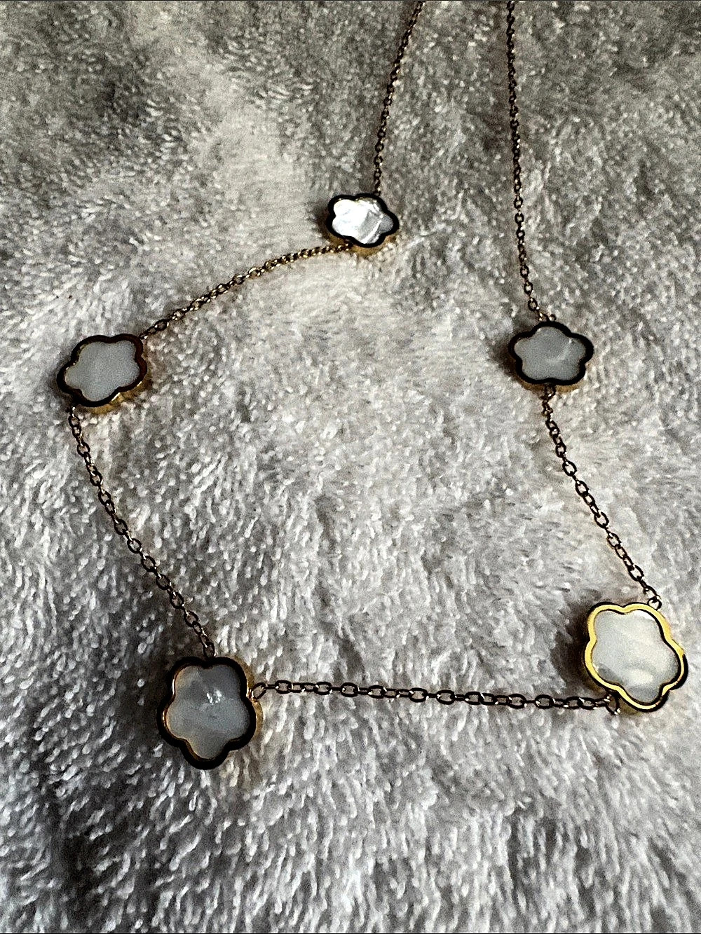 Floral Pendant Necklace in Gold & White Like New